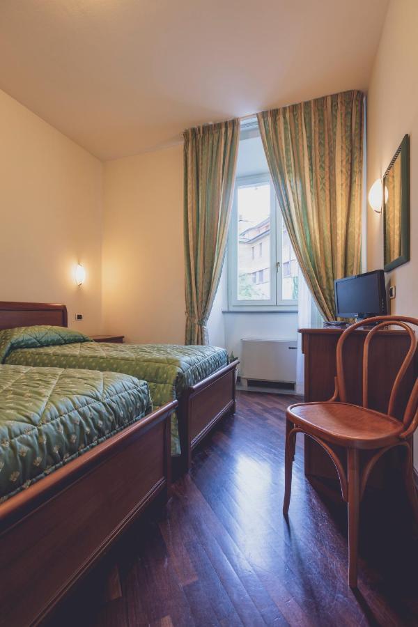 Albergo Ristorante Pasqui Rocca San Casciano Екстериор снимка